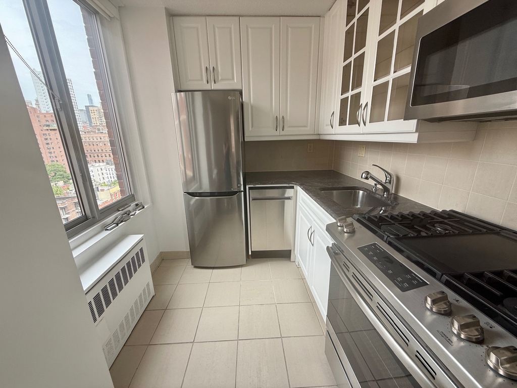 Kips bay, 28th st and 2nd ave - Photo 7