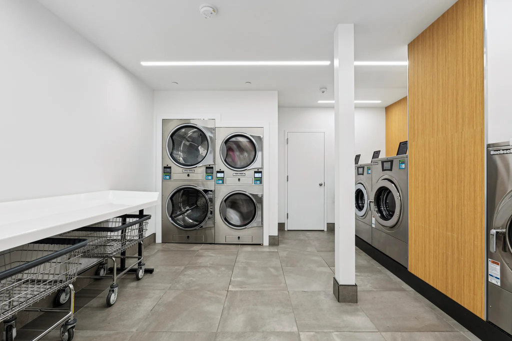 628 West 151st Street - Photo 7