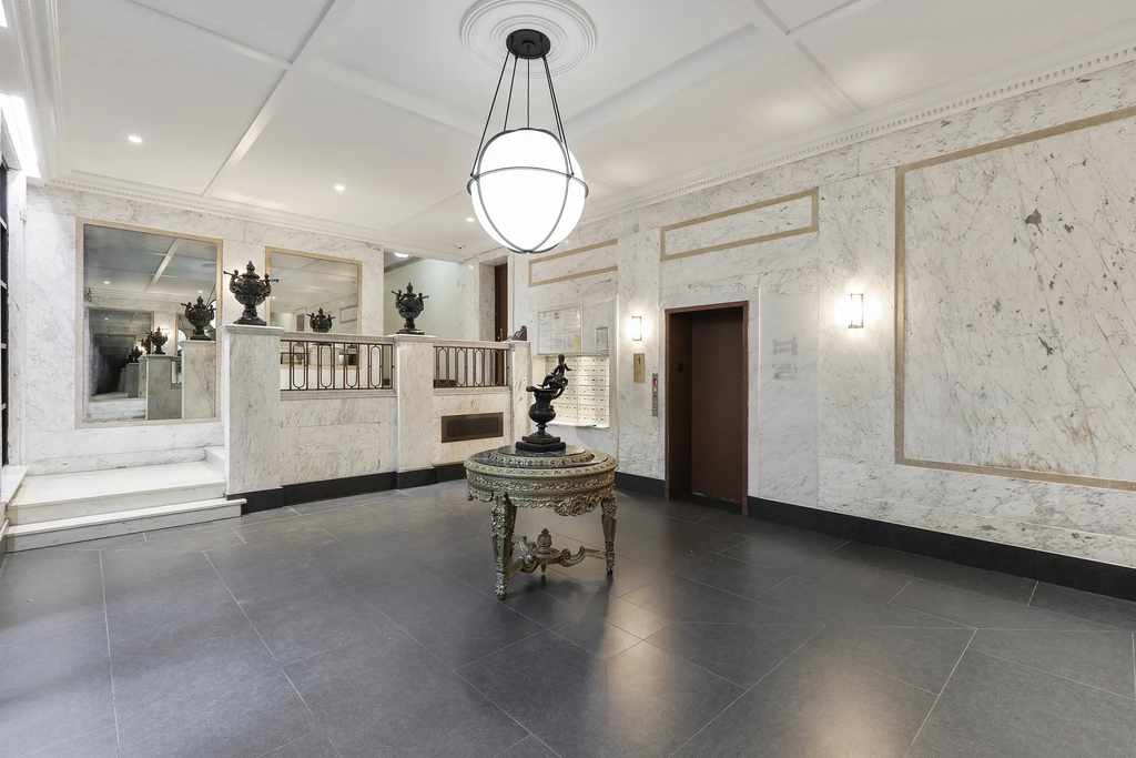 628 West 151st Street - Photo 8