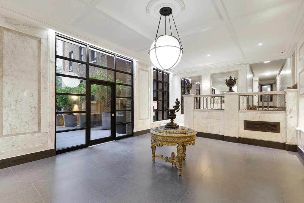 628 West 151st Street - Photo 9