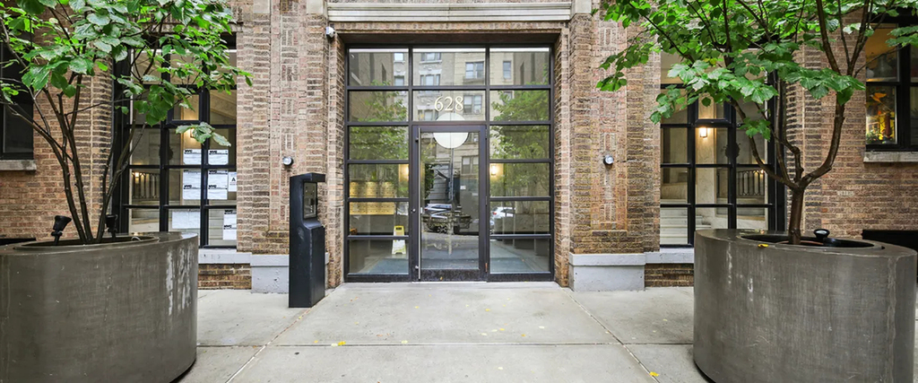 628 West 151st Street - Photo 10