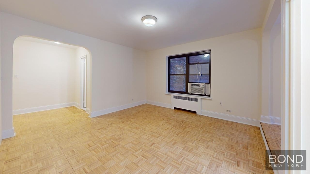 124 East 24th Street - Photo 6