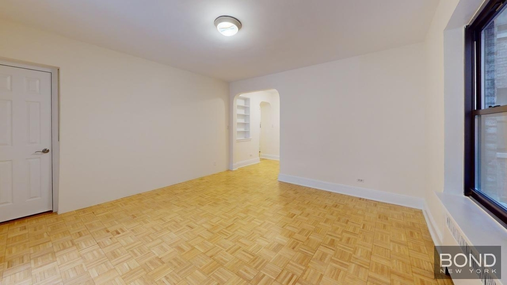 124 East 24th Street - Photo 7