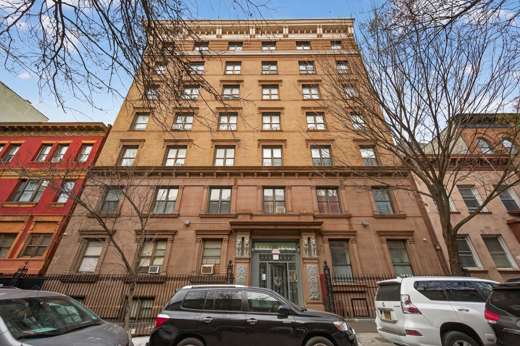 545 West 148th Street - Photo 8