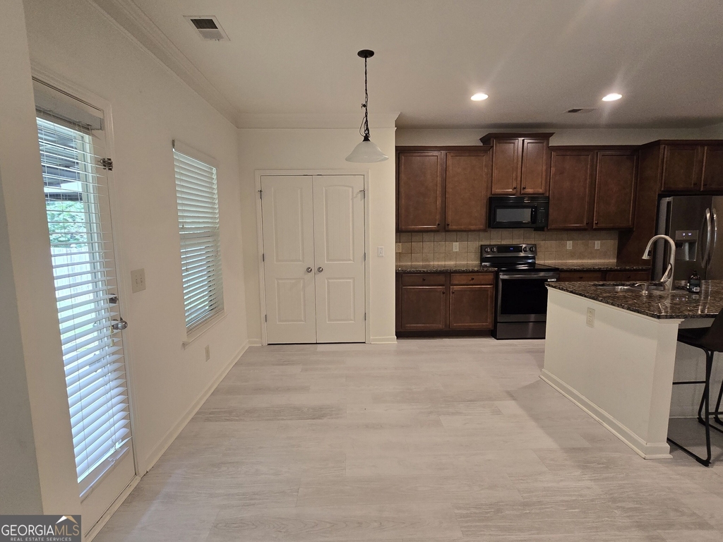 2020 Beyers Landing Drive - Photo 10