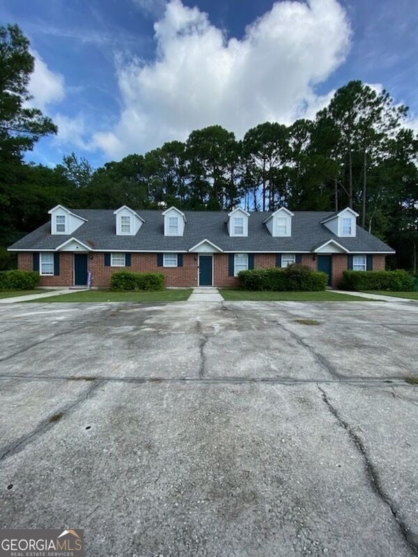 317 Madison Avenue - Photo 1