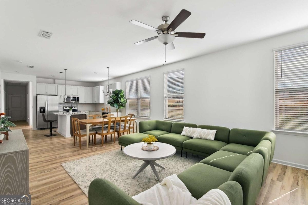1513 Salinger Court - Photo 4