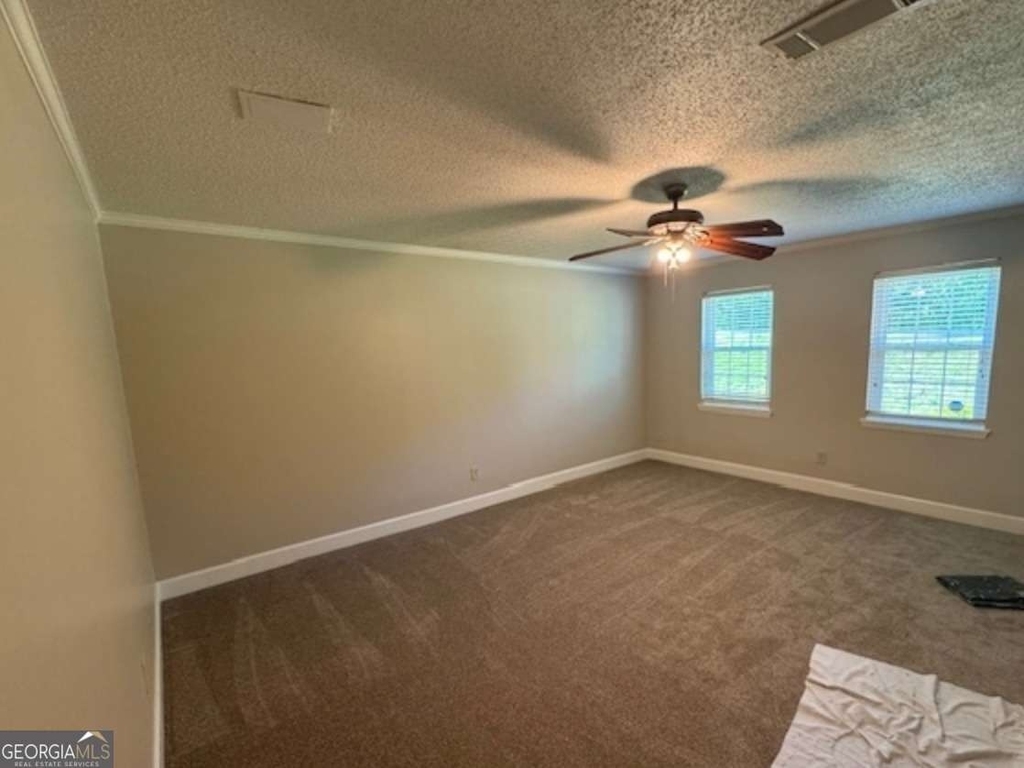 37 Mcintosh Parkway - Photo 2