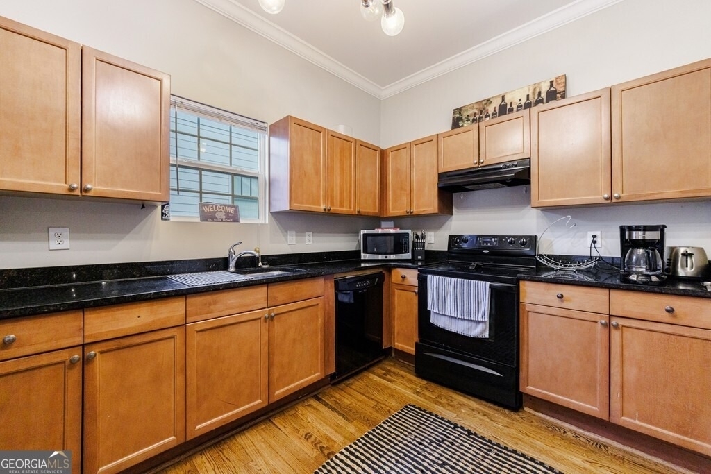 358 Clifford Avenue - Photo 4