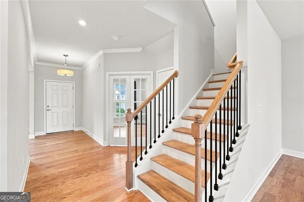 406 Riverclub Road - Photo 2