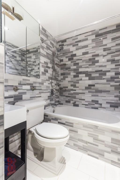 West 53rd Street - Photo 6