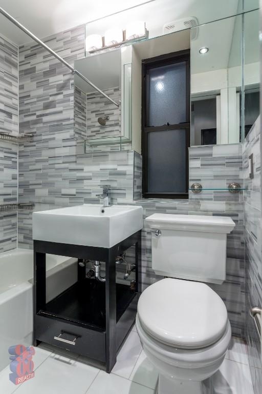 West 103rd Street - Photo 2
