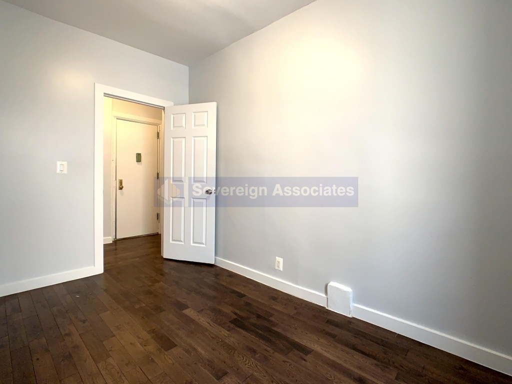 14 Thayer Street - Photo 3