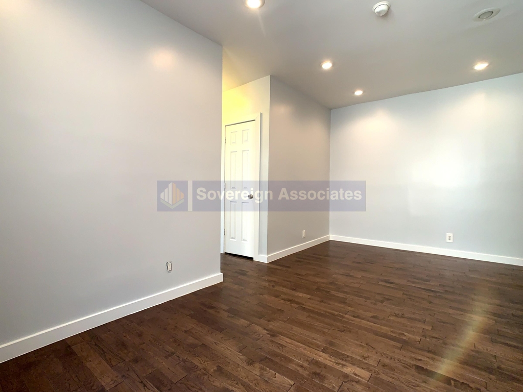14 Thayer Street - Photo 1
