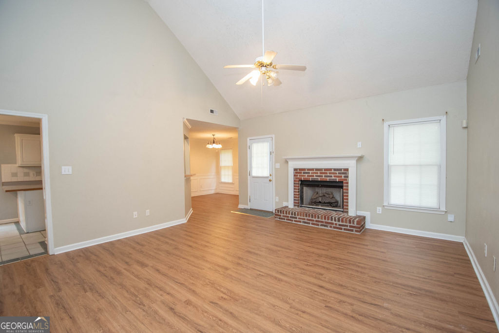 110 Sheldon Way - Photo 3