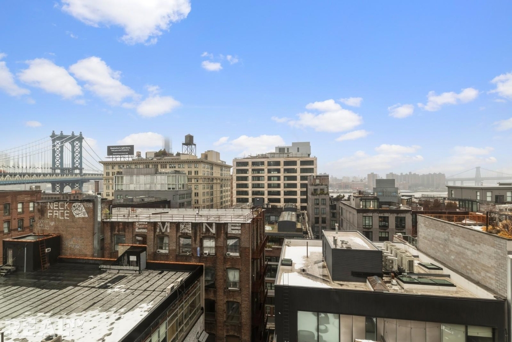 Front Street - Photo 3