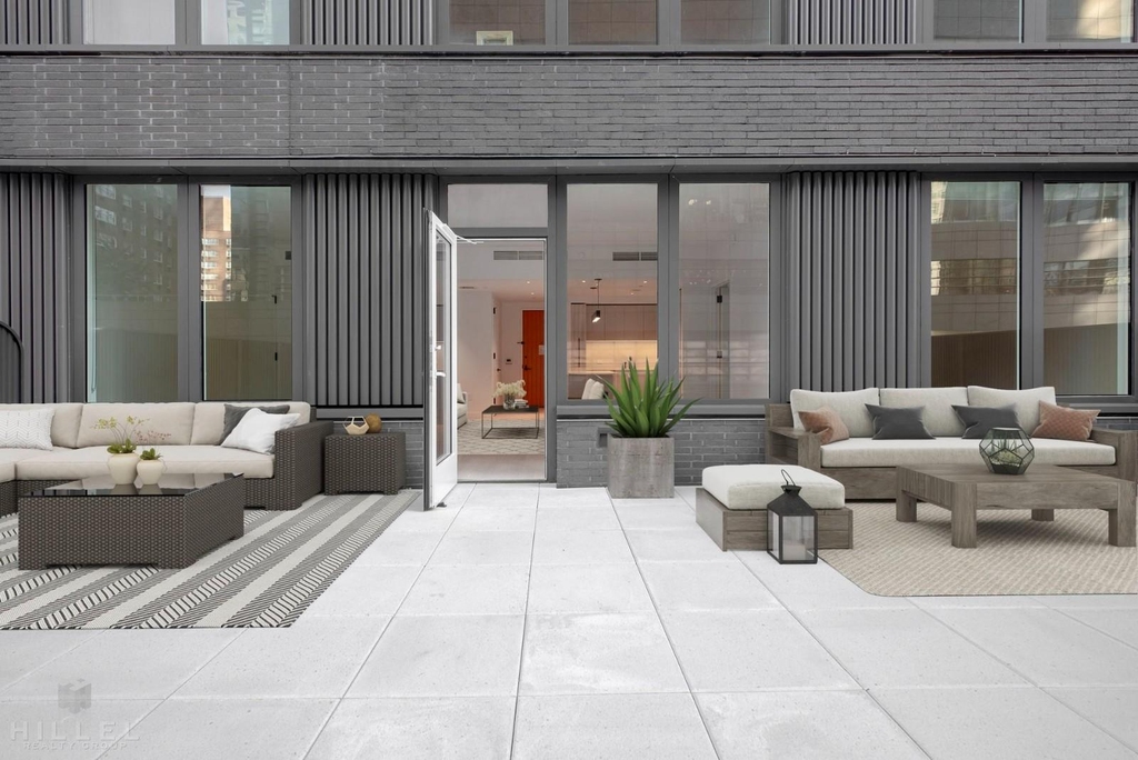 West 60th Street - Photo 2
