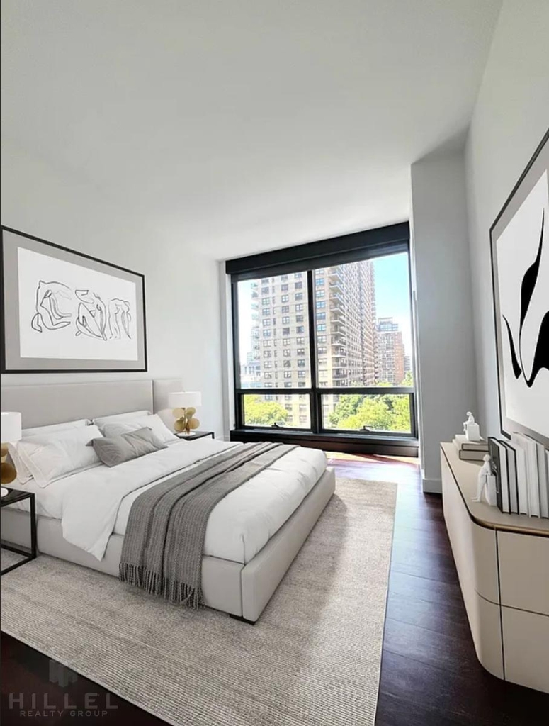 West 67th Street - Photo 1