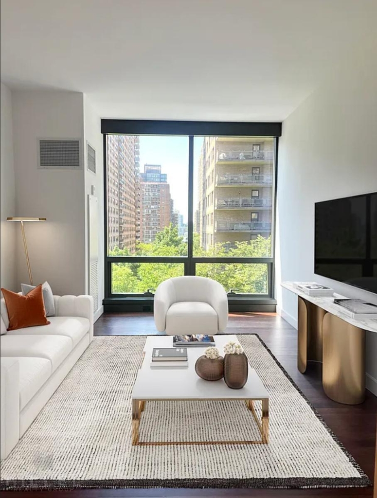 West 67th Street - Photo 0