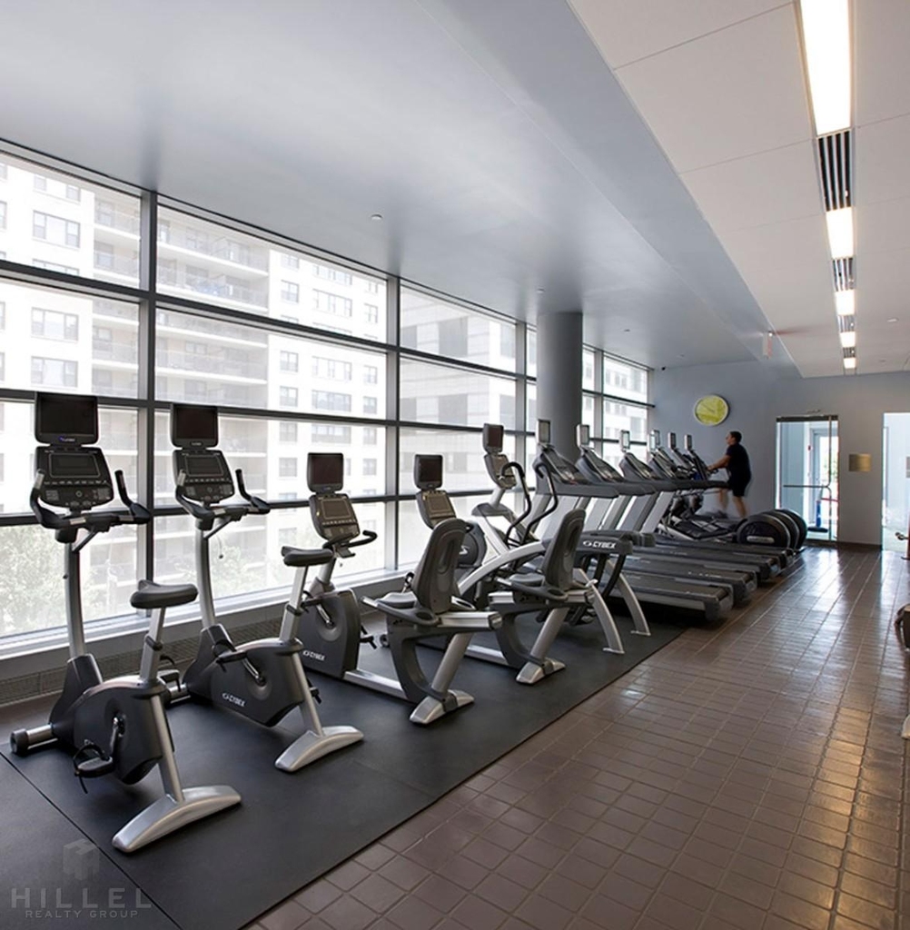 West 67th Street - Photo 9