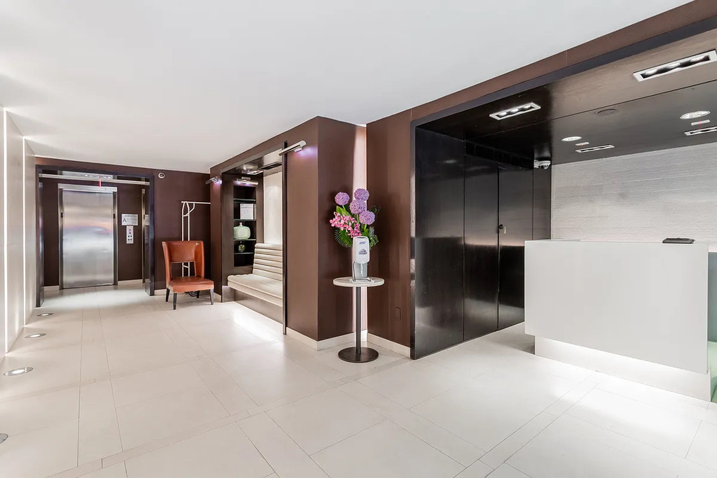 220 East 63rd Street - Photo 10