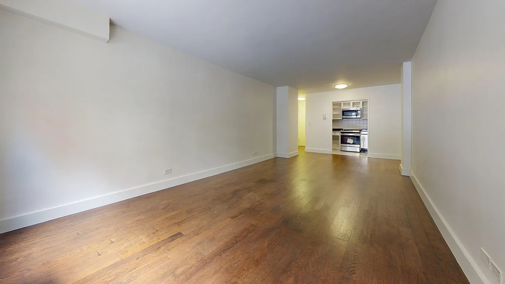 220 East 63rd Street - Photo 3
