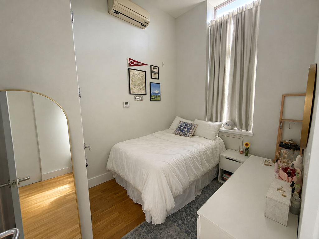 105 Vanderveer Street - Photo 1
