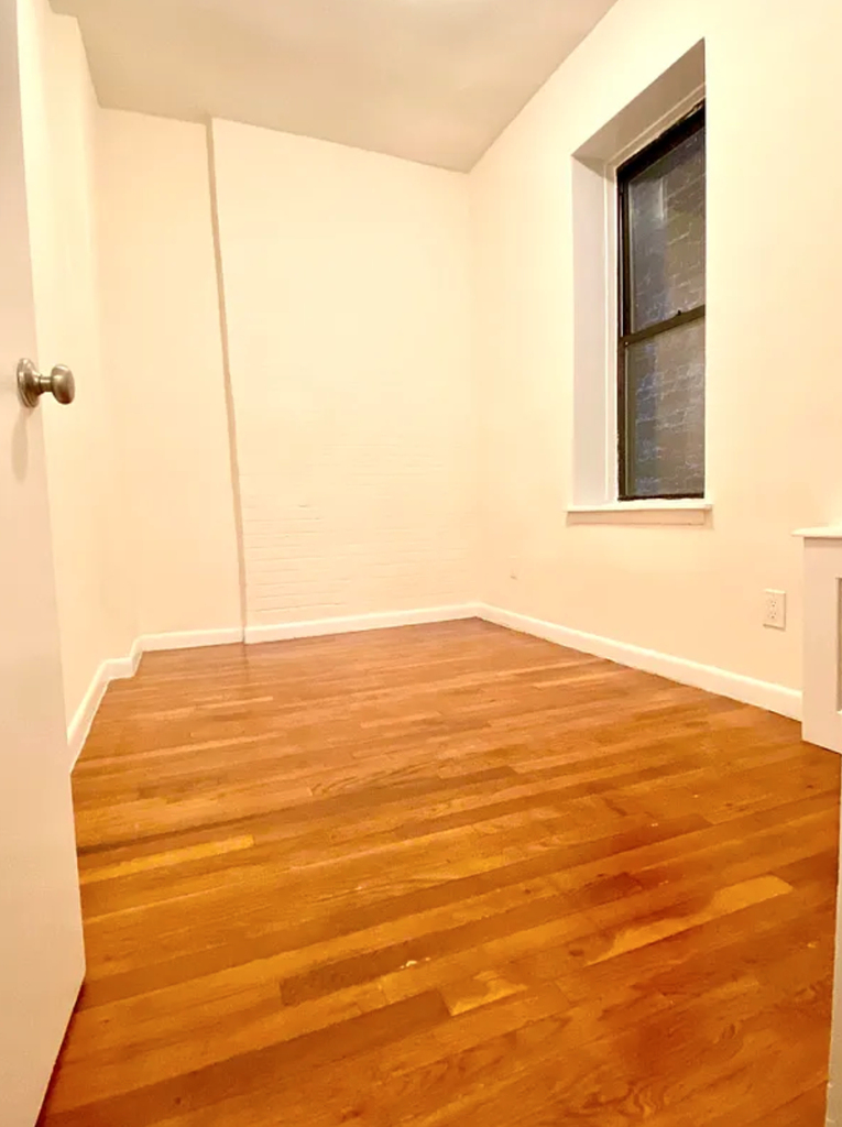 East 74th Street and York - Photo 4