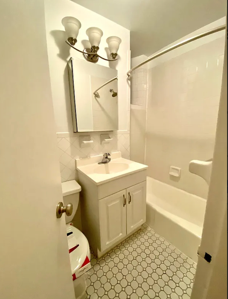 East 74th Street and York - Photo 2