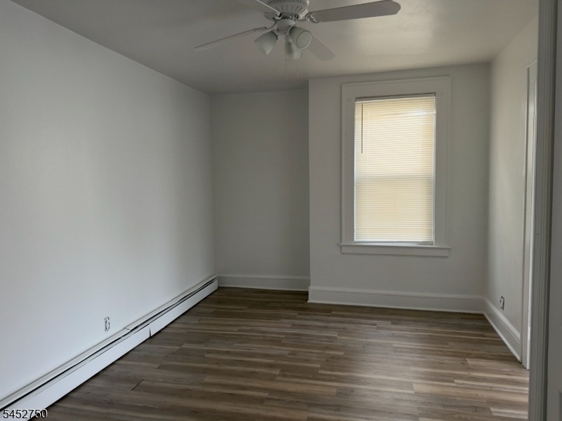 545 Newark Ave - Photo 2
