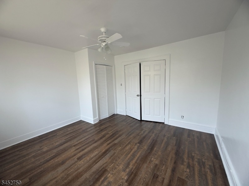 545 Newark Ave - Photo 6