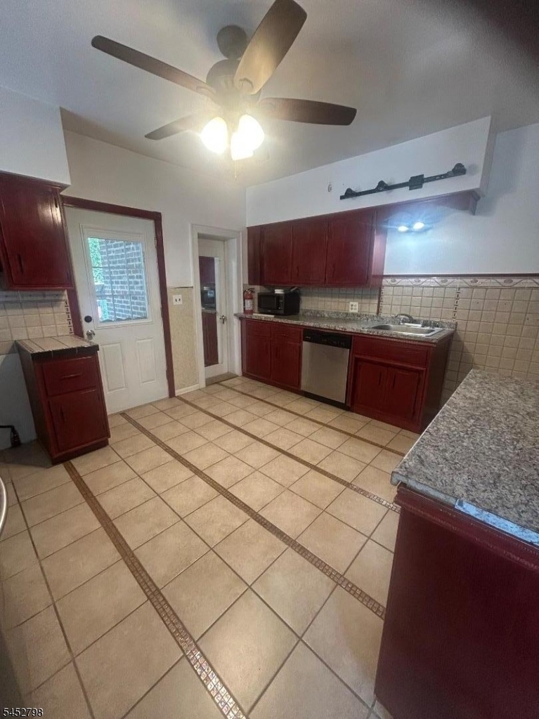 17 Codington Pl - Photo 10