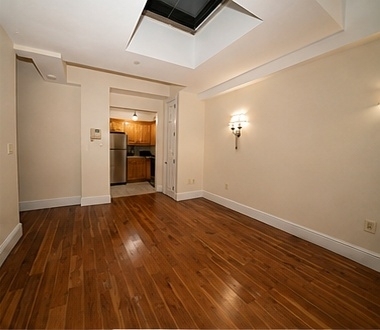 31st Ave #4A - Photo 3