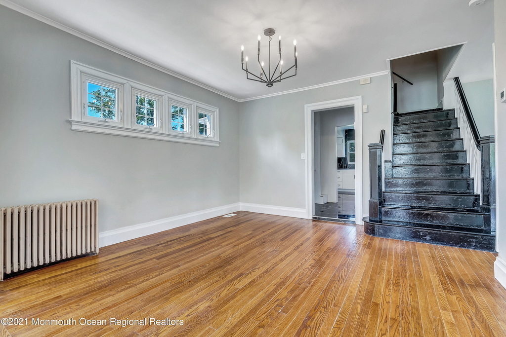 110 Monmouth Drive - Photo 13
