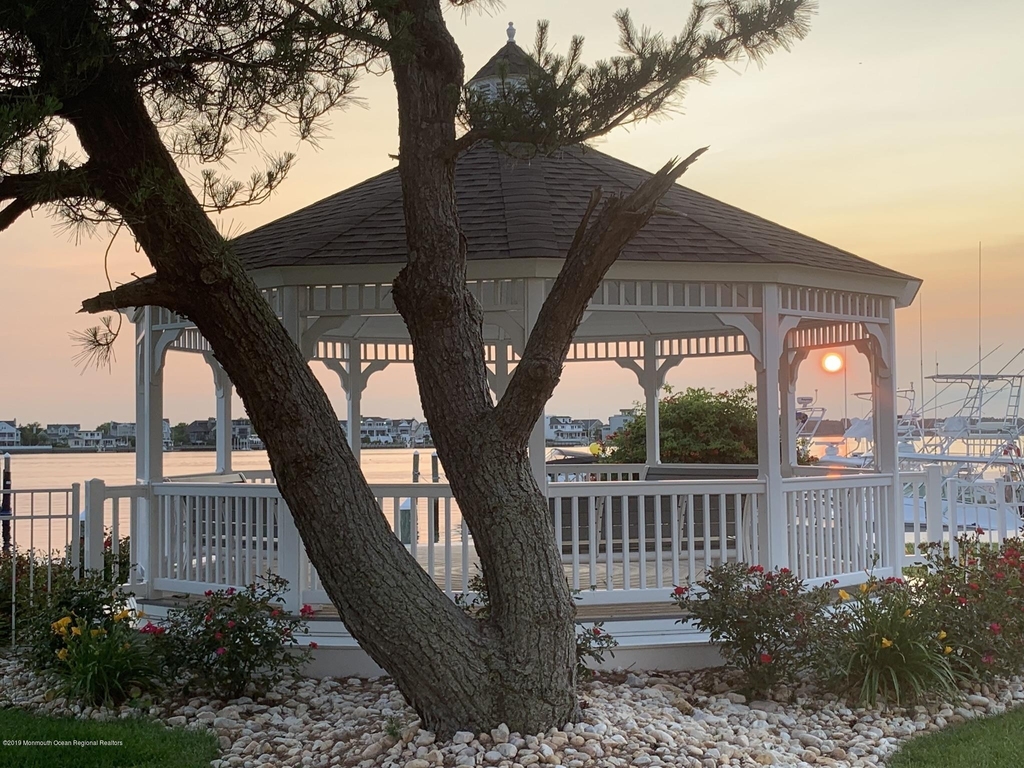 167 Wharfside Drive - Photo 9