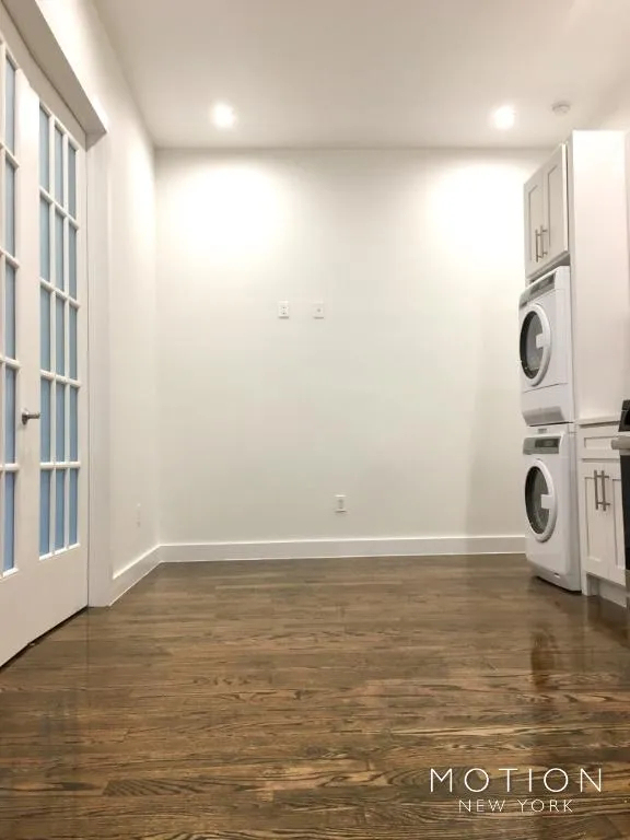 188 Claremont Avenue - Photo 2