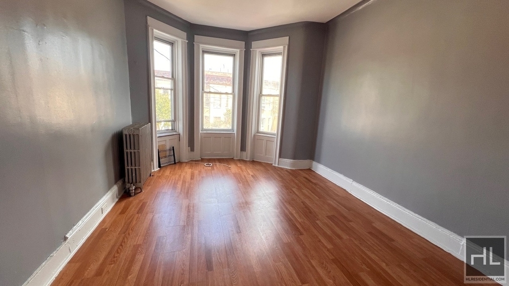 9746 Drew Street - Photo 4