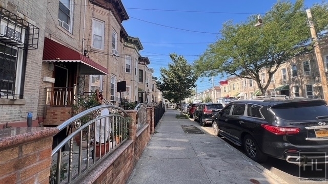 9746 Drew Street - Photo 14