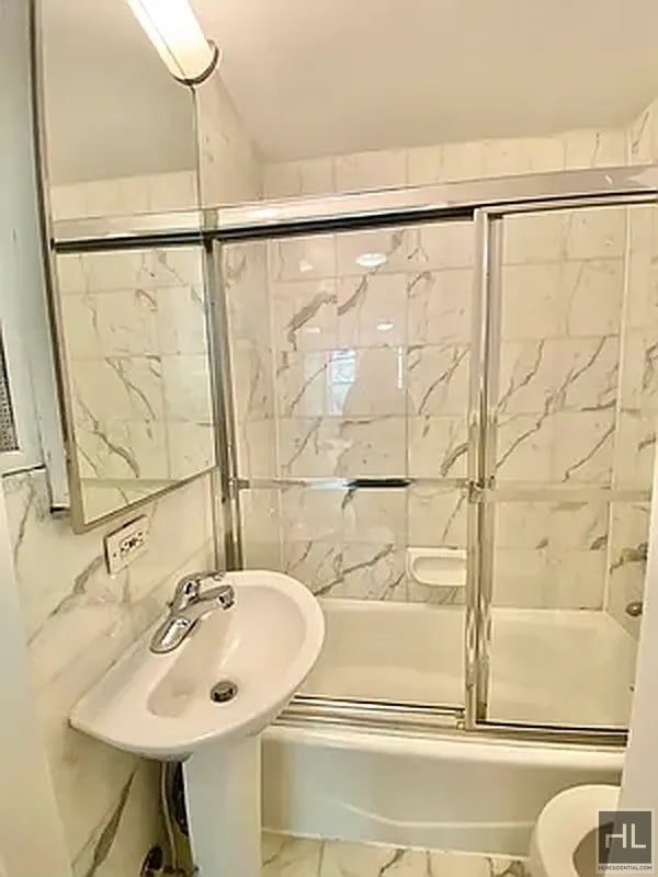 East 81 Street - Photo 3