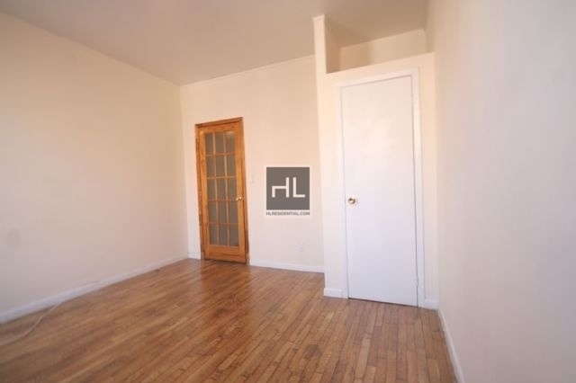 East 11th Street - Photo 2