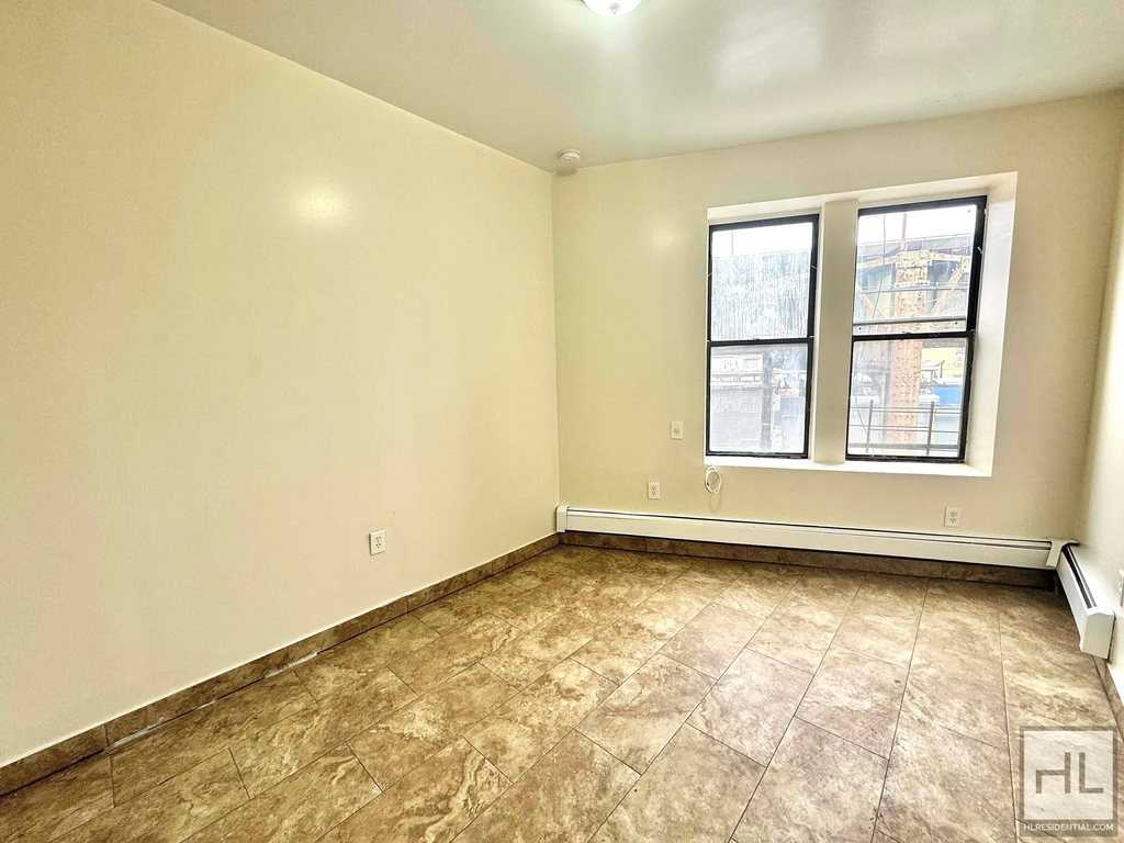 New Utrecht Avenue - Photo 1