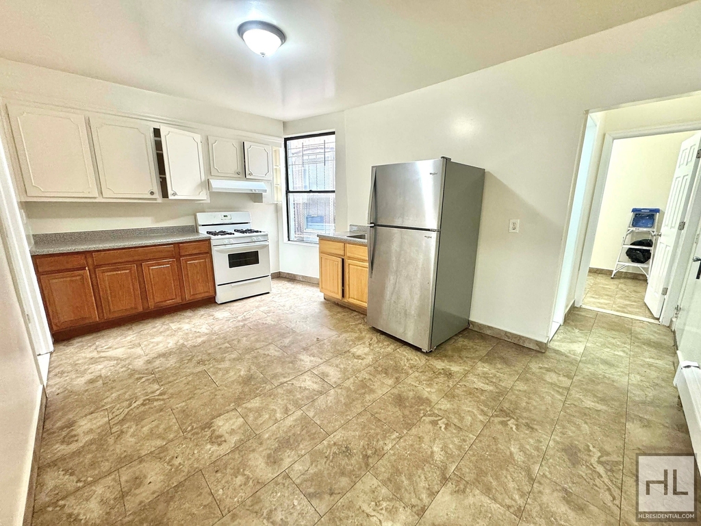 New Utrecht Avenue - Photo 6