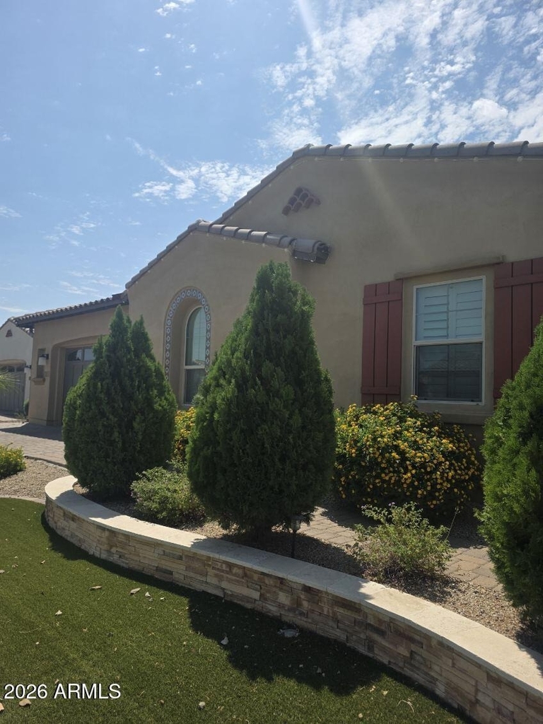 2307 E Mahogany Place - Photo 0