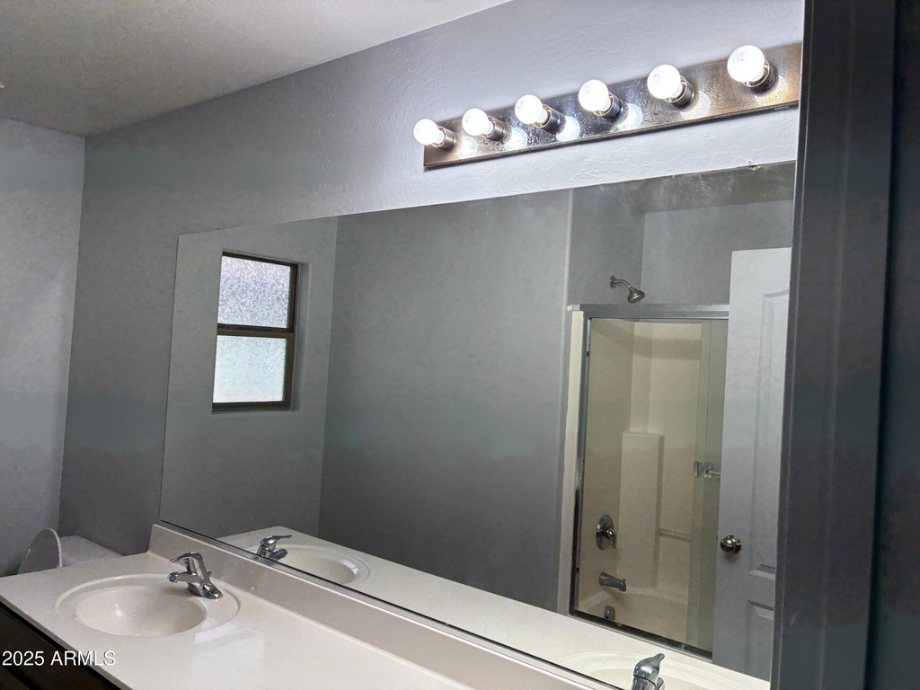 25550 W Pioneer Street - Photo 31