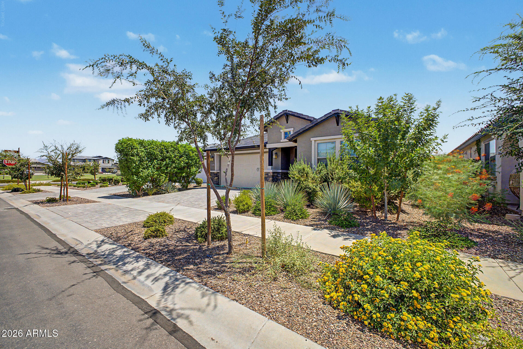9701 E Spiral Avenue - Photo 2