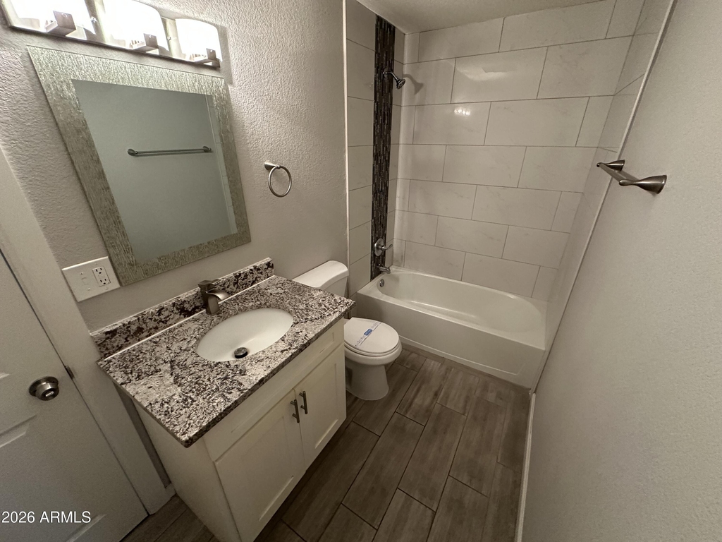 943 E Manhatton Drive - Photo 19