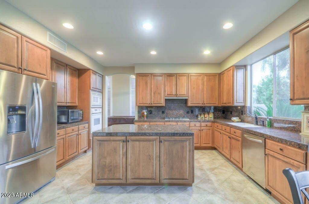 1690 W Bartlett Way - Photo 9