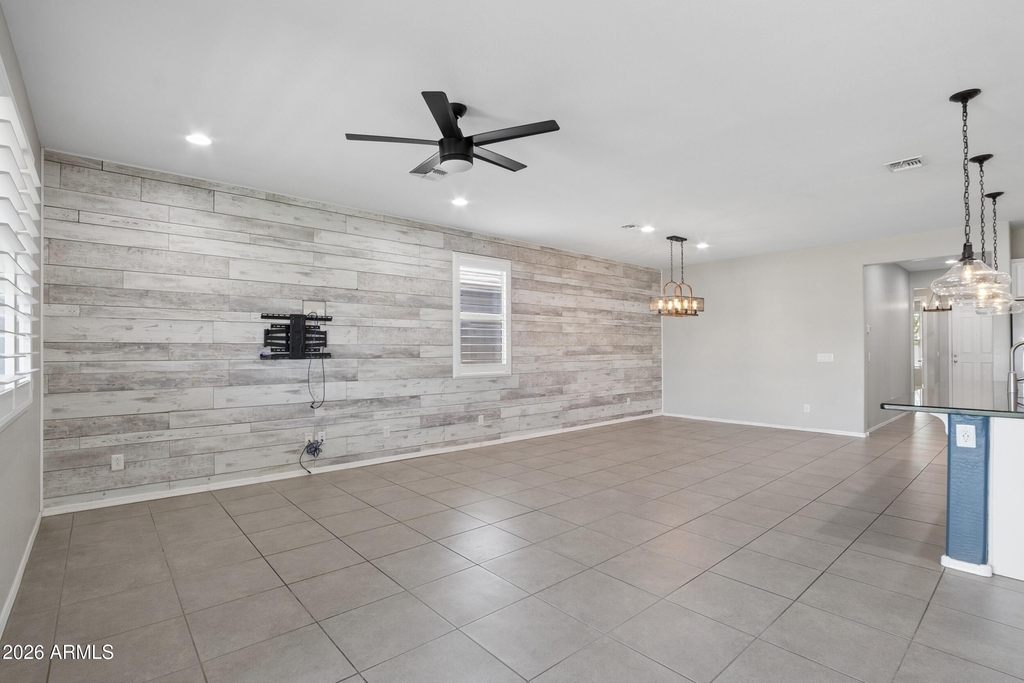 17766 W Granite View Drive - Photo 13