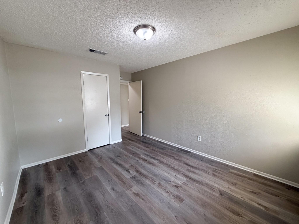 101 W Latimer Street - Photo 11