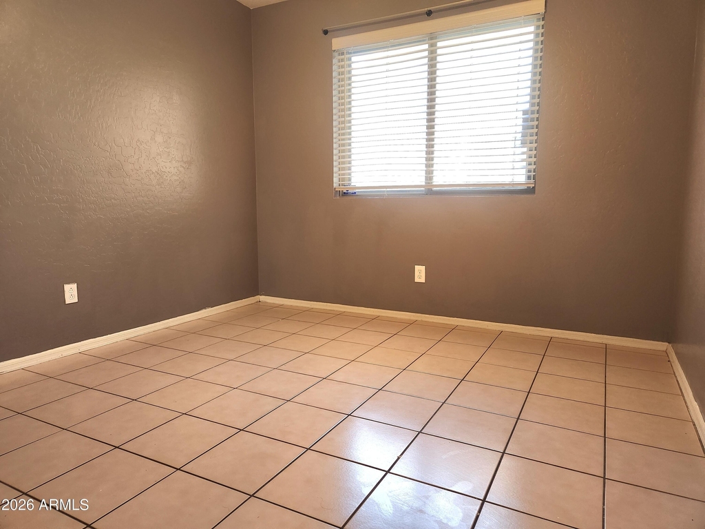 5511 S 15th Way - Photo 18